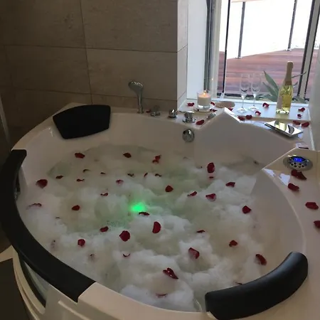 Luxuswohnung Pazifik Weser Wellness Whirlpool شقة