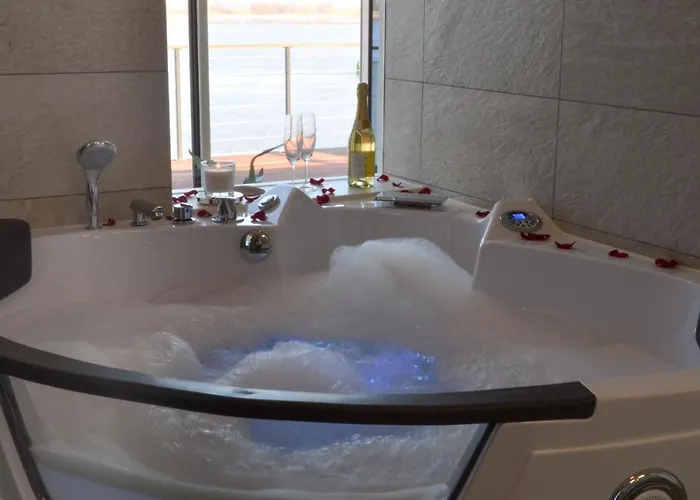 Luxuswohnung Pazifik Weser Wellness Whirlpool